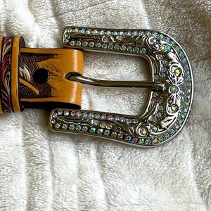 Western belt with rhinestones for girl like new size 24